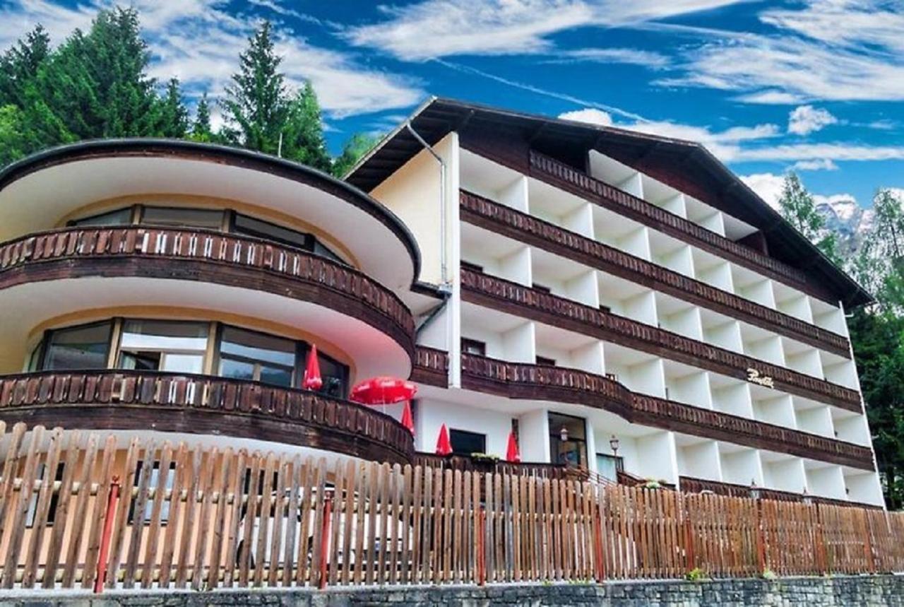 Panoramahotel Pawlik باد جاستاين المظهر الخارجي الصورة